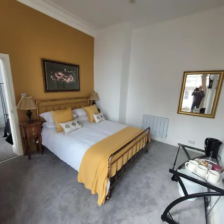 The Sandbeck, Glaisdale 휫비